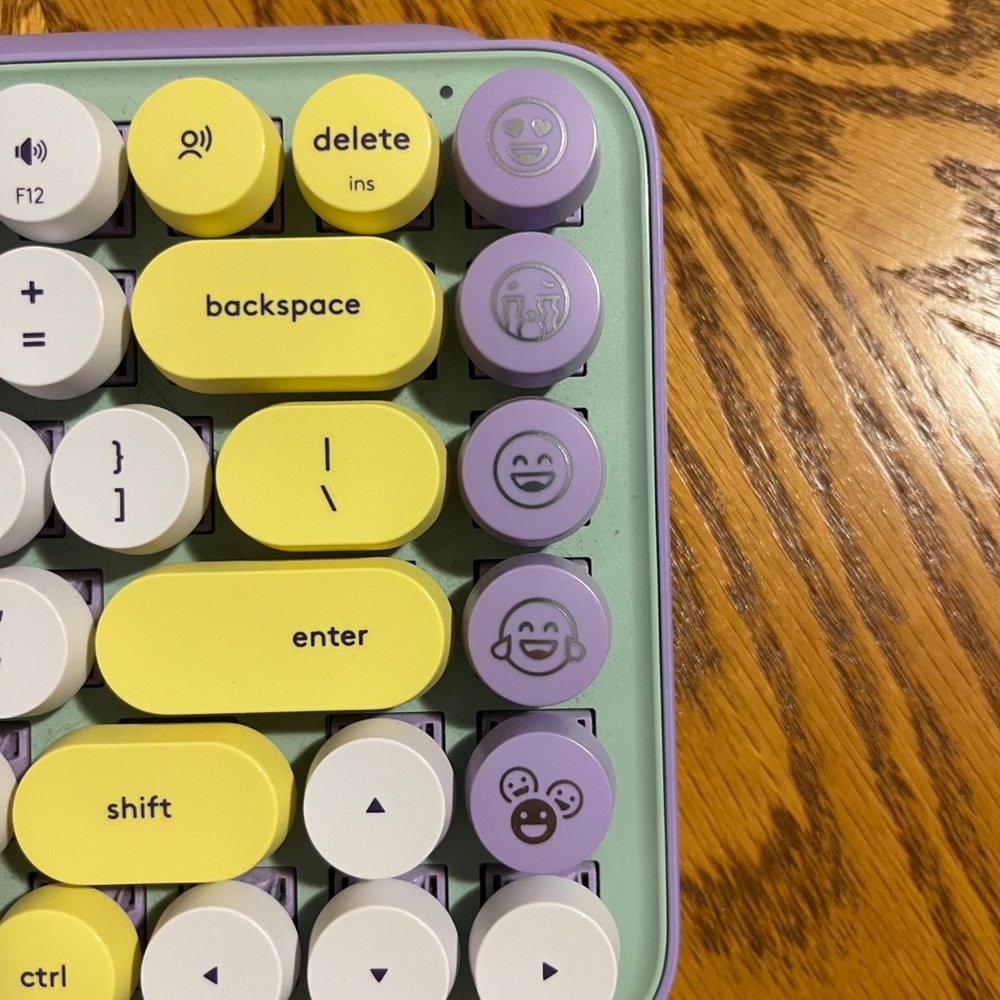 Logitech Pop Keys - Picture 3 of 16